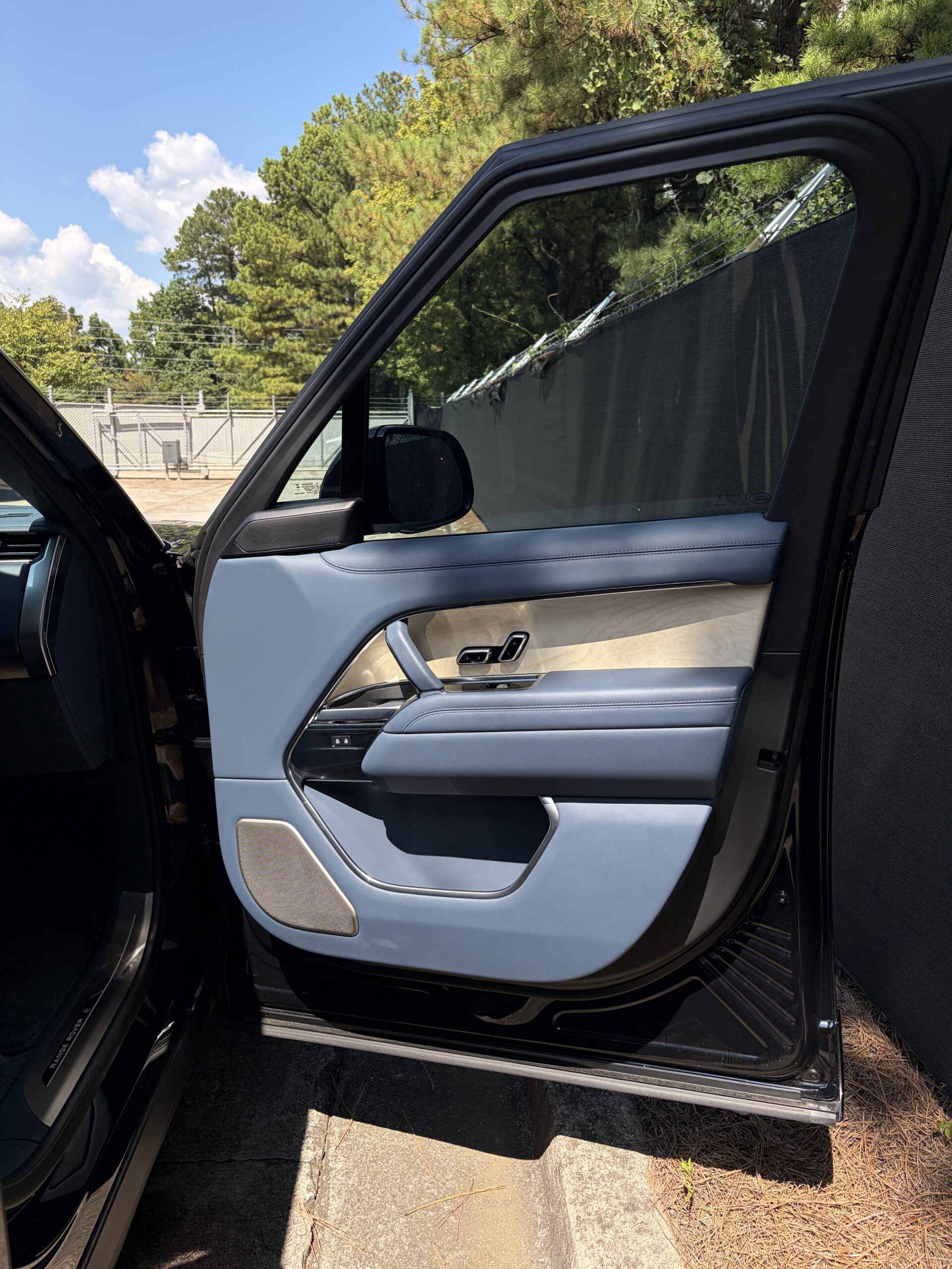 2024 Land Rover Range Rover SV - Photo 18