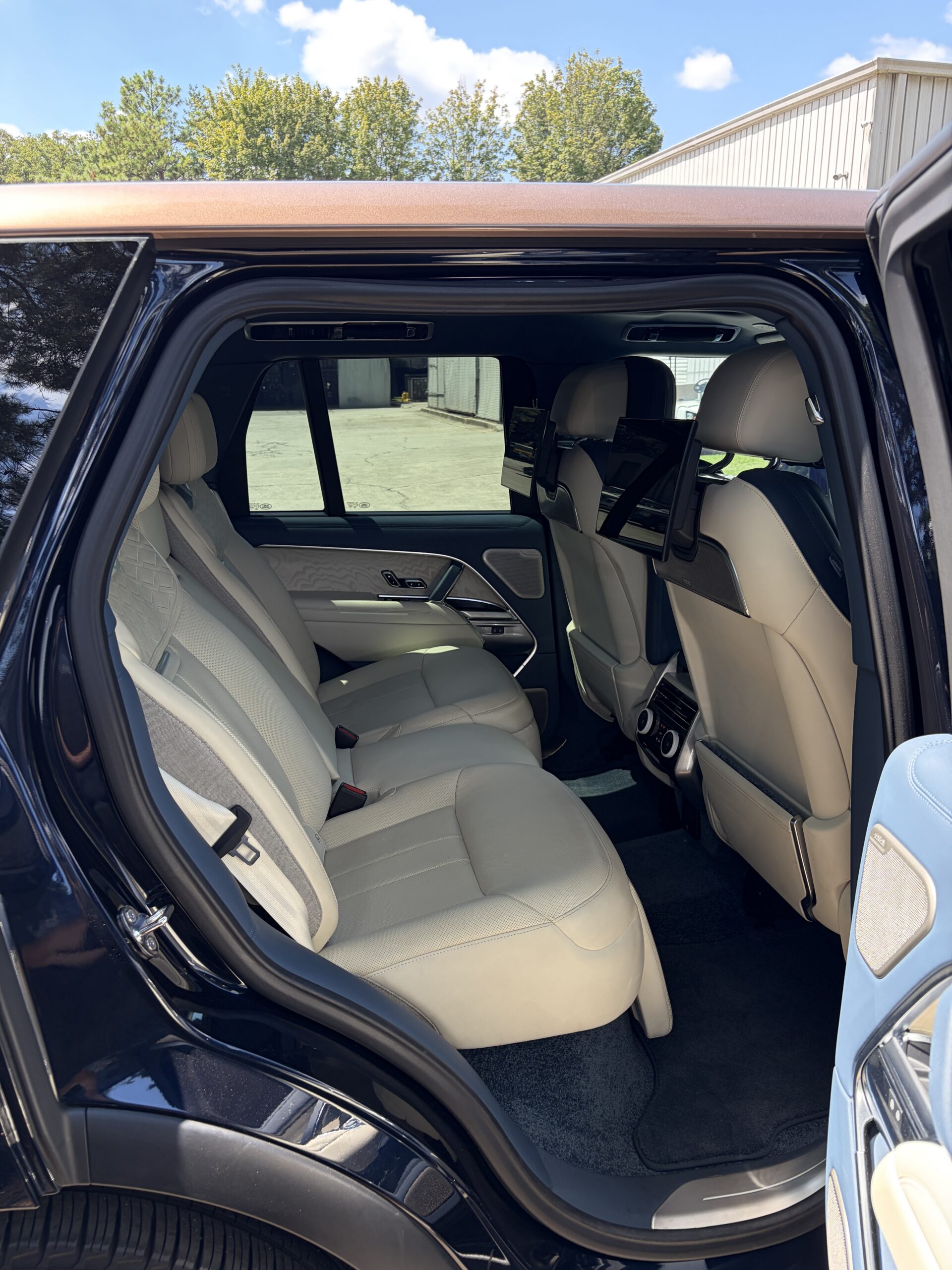 2024 Land Rover Range Rover SV - Photo 25