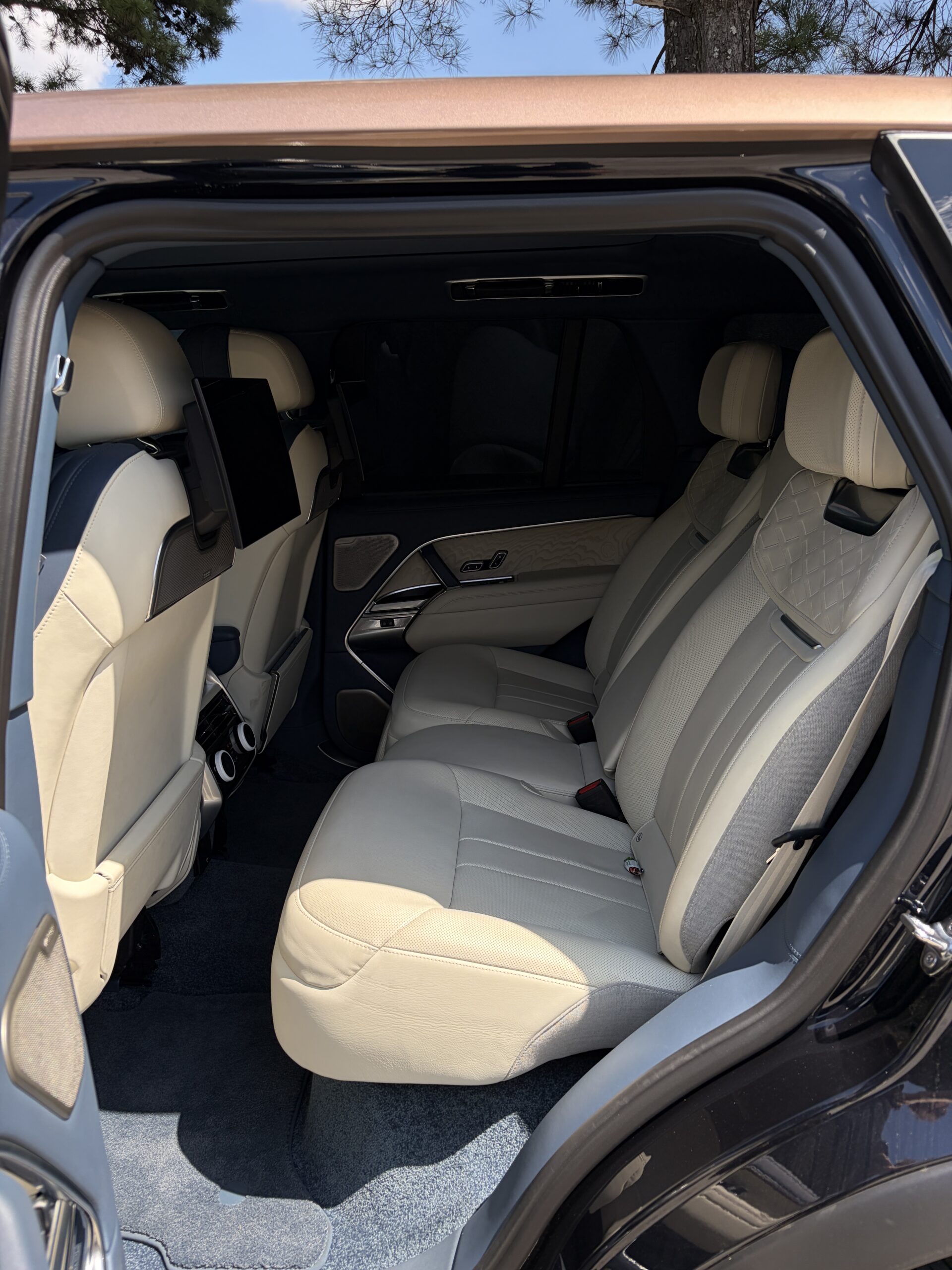 2024 Land Rover Range Rover SV - Photo 26